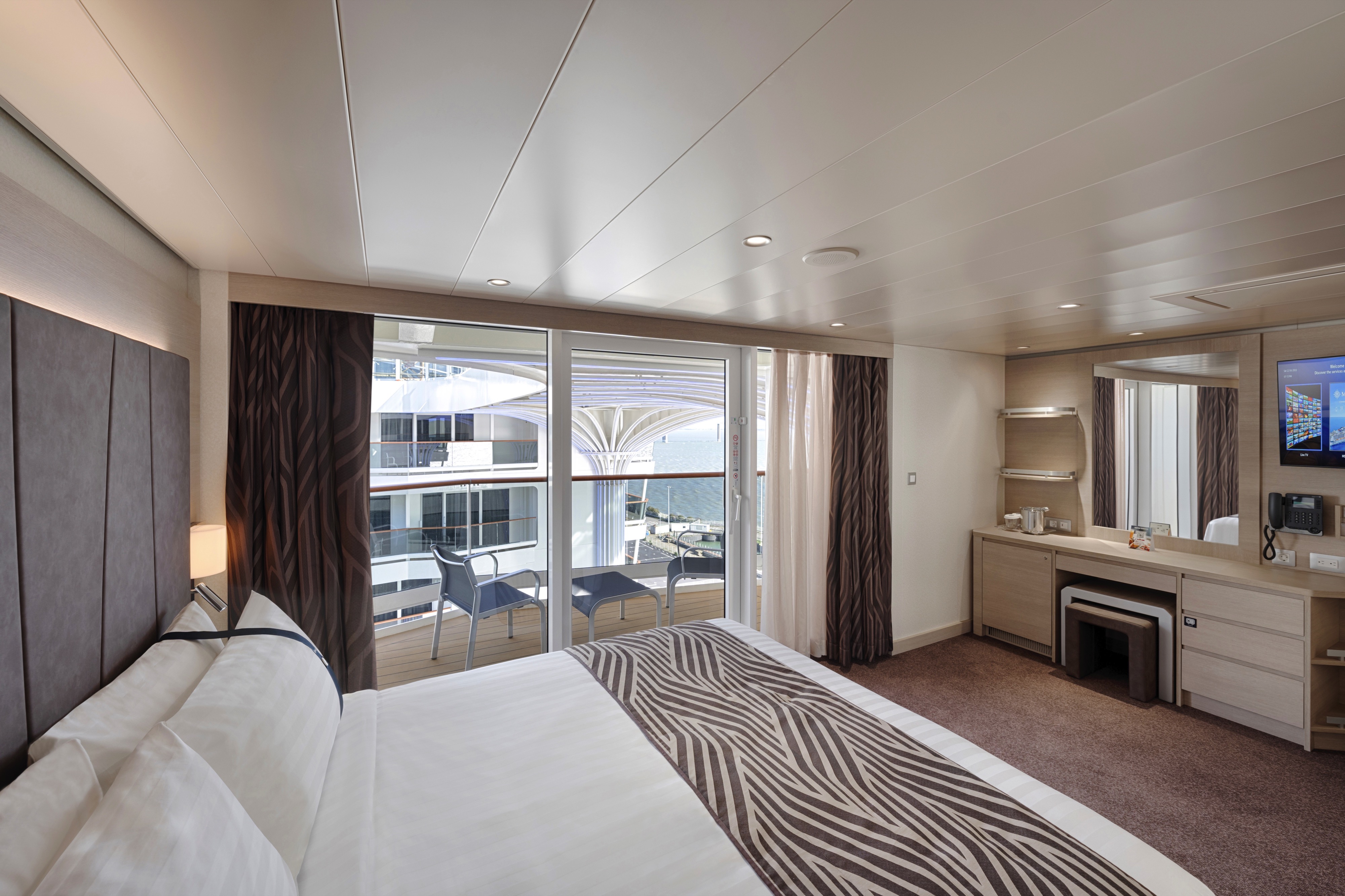 Junior Suite Aurea with Promenade & Ocean View